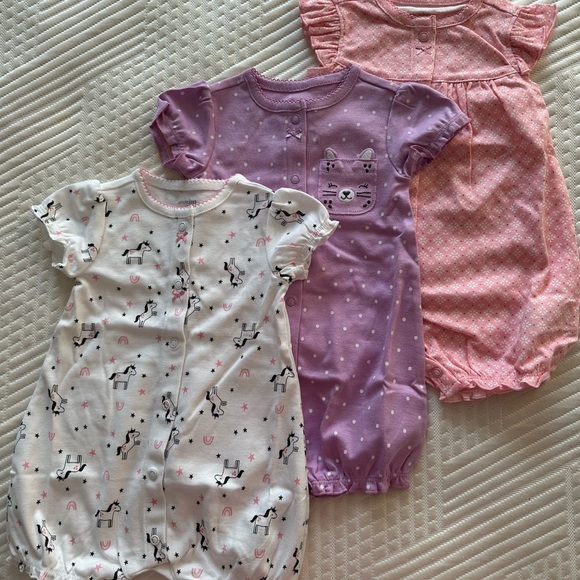 Carter's Other - NEW baby girl 3-6m set of clothes (H&M, Carters and other)